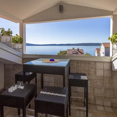 Apartment Apartments By The Sea Selce, Crikvenica - 4802 Selce