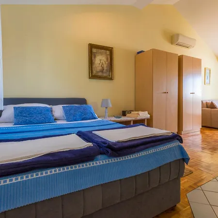 Apartments By The Sea Selce, Crikvenica - 4802 Apartment Selce