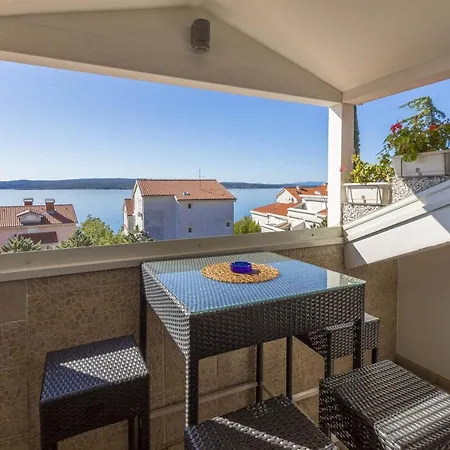 Apartments By The Sea Selce, Crikvenica - 4802 * Selce