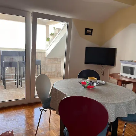 Apartment Apartments By The Sea Selce, Crikvenica - 4802